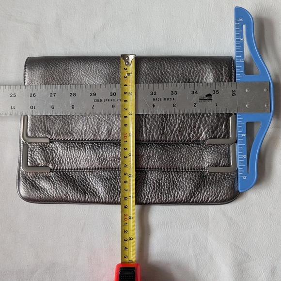 Michael Kors Metallic Gray / Silver Pebbled Leather Large Clutch Bag - Picture 9 of 9